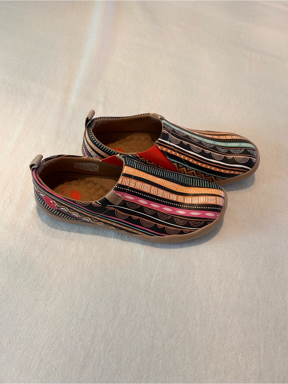 UIN Women's Slip-On Mules in Black with Pink, Orange, Turquoise & Tan Pattern